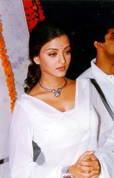 BabeStop - World's Largest Babe Site - aishwarya_rai055.jpg
