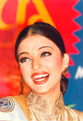 BabeStop - World's Largest Babe Site - aishwarya_rai063.jpg
