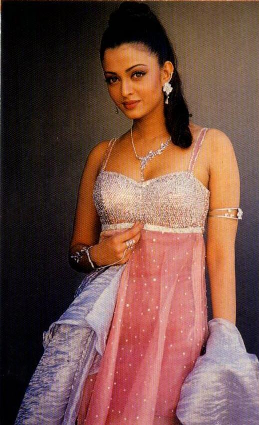 BabeStop - World's Largest Babe Site - aishwarya_rai066.jpg