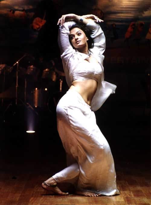 BabeStop - World's Largest Babe Site - aishwarya_rai077.jpg