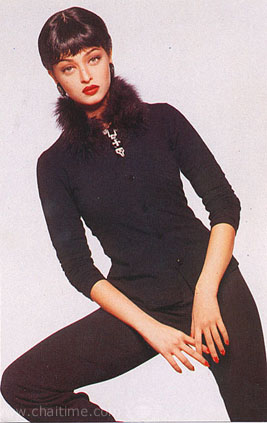 BabeStop - World's Largest Babe Site - aishwarya_rai100.jpg