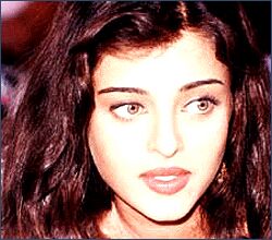 BabeStop - World's Largest Babe Site - aishwarya_rai144.jpg