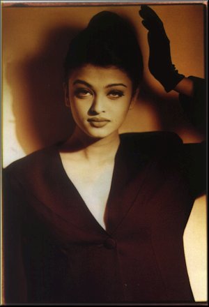 BabeStop - World's Largest Babe Site - aishwarya_rai193.jpg