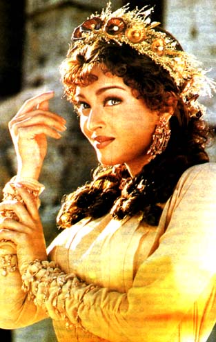 BabeStop - World's Largest Babe Site - aishwarya_rai196.jpg